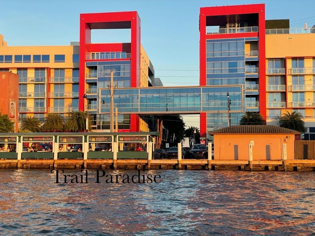 Costa Hollywood Steps To Beach المظهر الخارجي الصورة